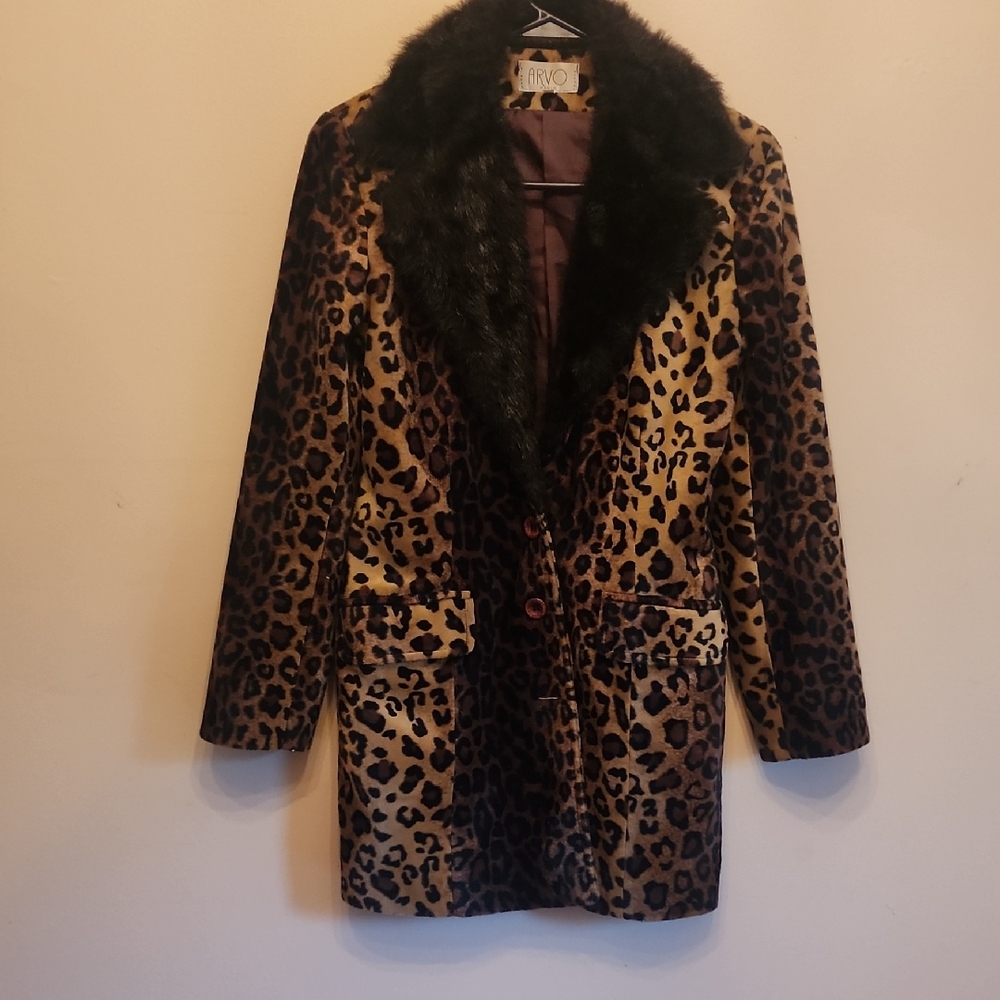 Leopard Print Faux Fur Women's Coat,Arvo PARIS SIZE 38 OR SMALL